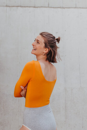 Maak je outfit af met de belen bodysuite